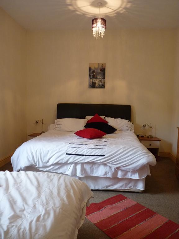 Bed and Breakfast Old Police House à Haverfordwest Chambre photo
