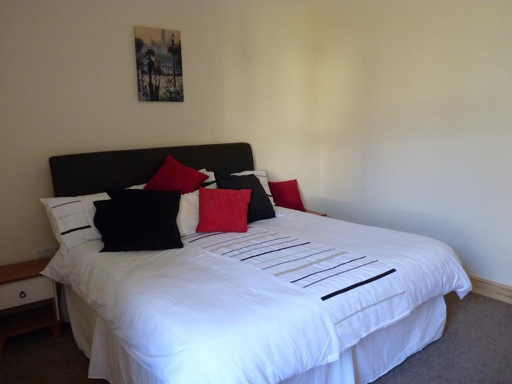 Bed and Breakfast Old Police House à Haverfordwest Chambre photo